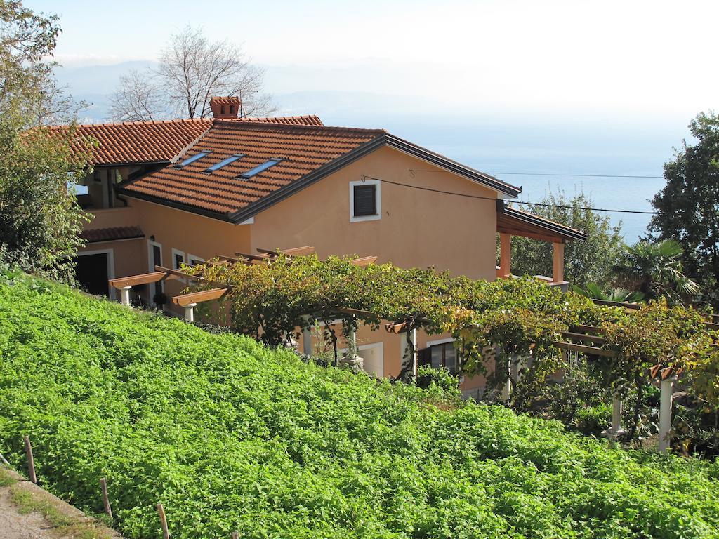 Apartment Pergola Veprinac Exterior photo